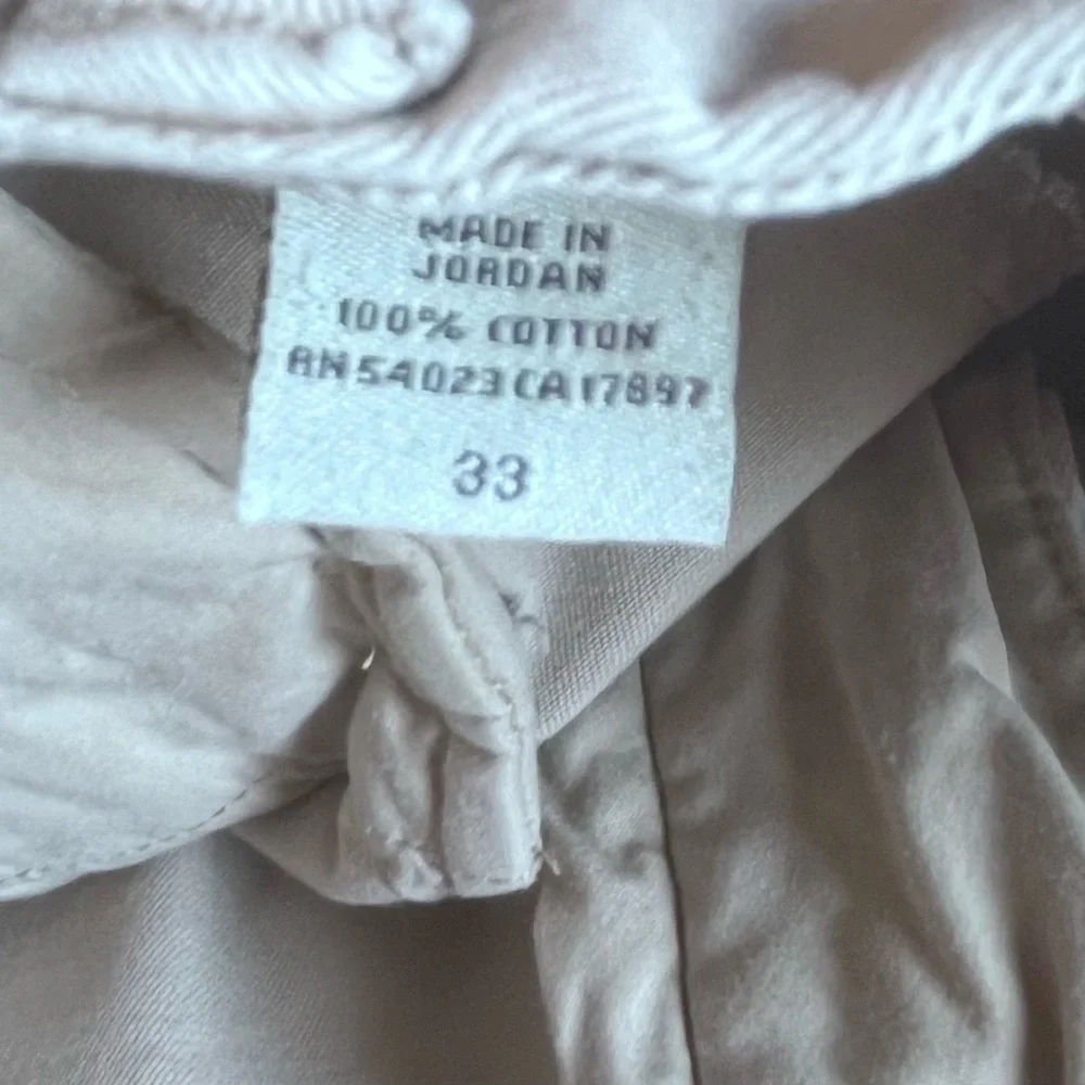 Banana Republic Preppy Cotton Casual Chino Shorts Mens 33 Beige Flat Front